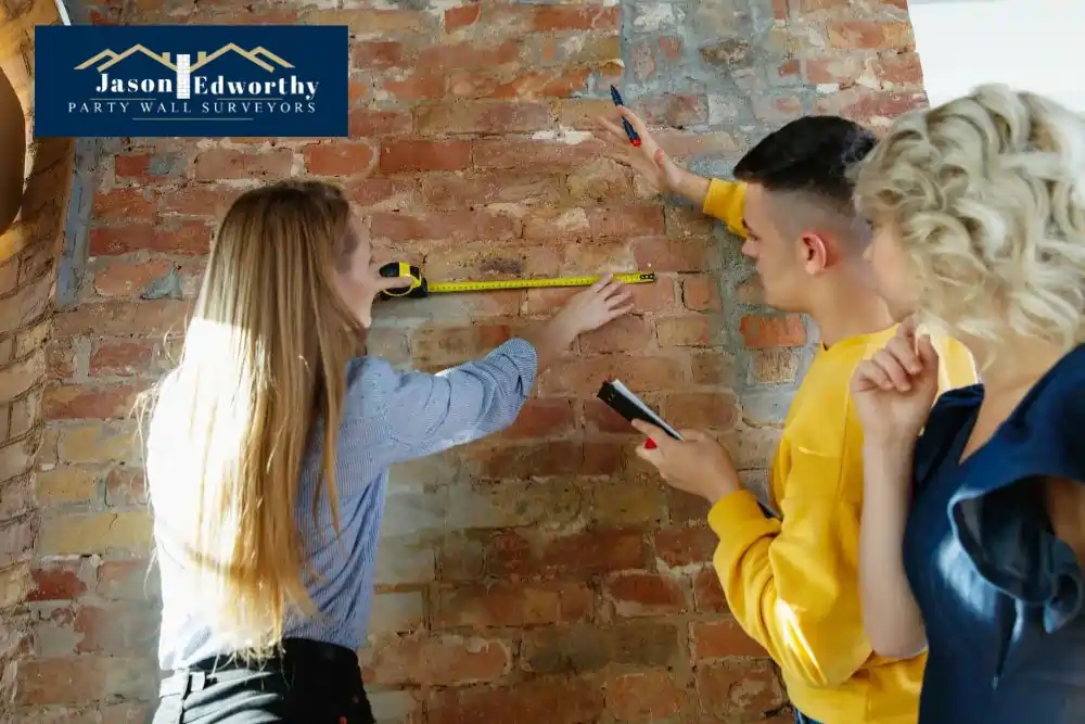 What are the responsibilities of a party wall surveyor Bradford?